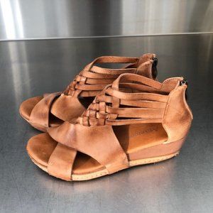 Antelope Collection leather wedges. Size 36